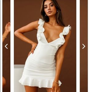 Size M Selfie Leslie White Moonlit Night Dress